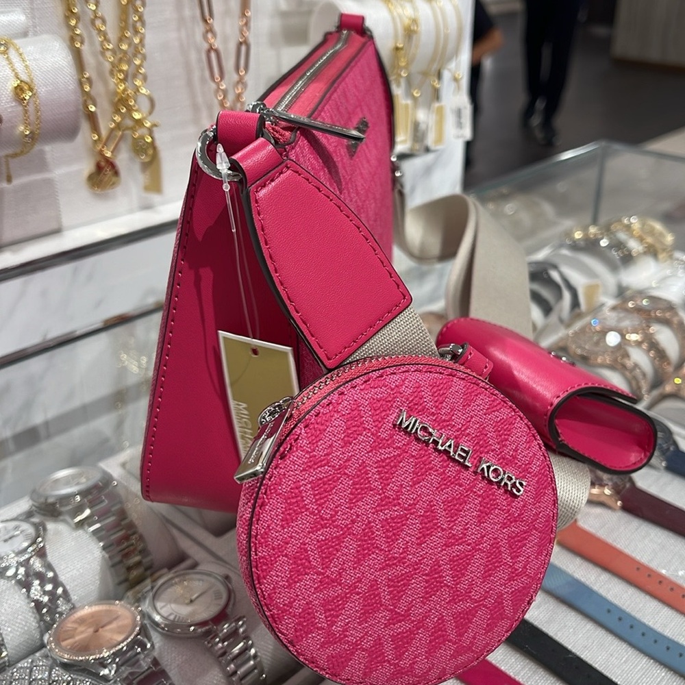 Michael Kors Jet Set Signature Logo Crossbody Bag with Case for Apple AirPods - Picture 13 of 16